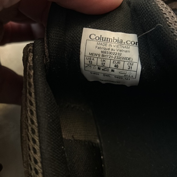 Columbia size 13 sneaker cut Columbia boot gently worn a couple times - Picture 5 of 6